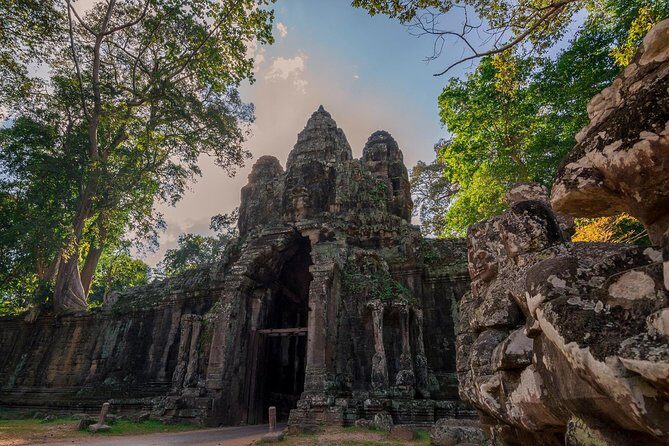 1-Day Angkor Wat Sunrise & All Interesting Temples Private Tour - Comfort Matters: Cold Towels, Heat, and the Car Reset