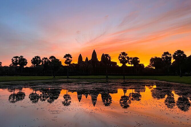 2-Day Angkor Wat Tour with Banteay Srei and Floating Village - Sunrise at Angkor Wat: why the 4:40 AM start matters