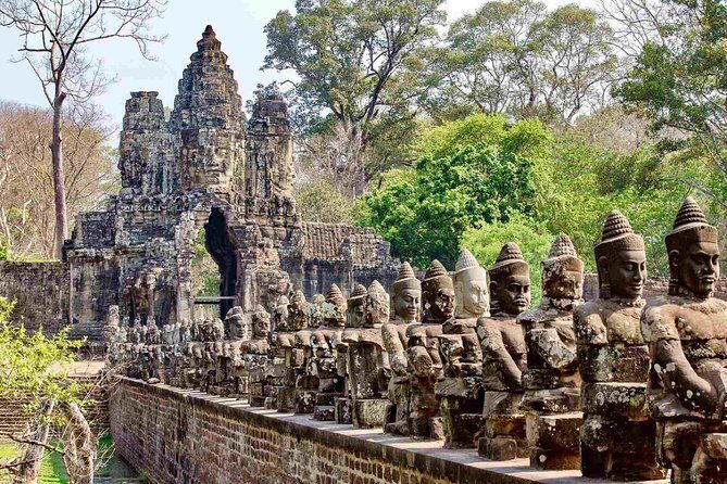 2-Day Best of Angkor Wat and Tonle Sap Lake Tour - Kampong Phluk and Tonlé Sap: a second day that changes your perspective
