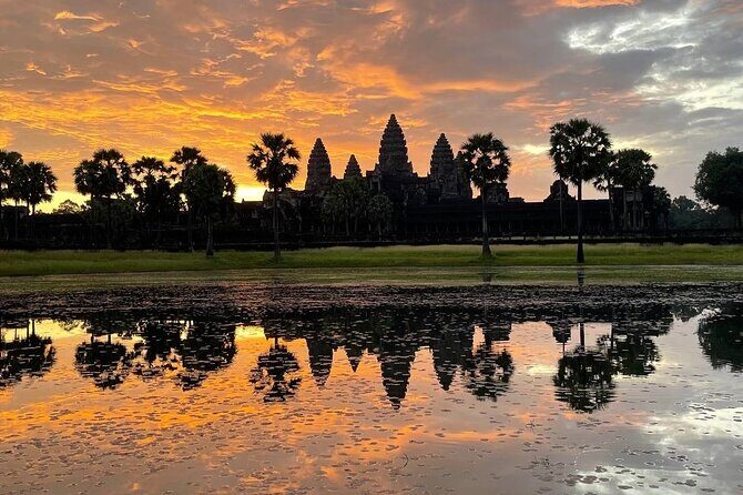 4-Day Excursion of Angkor, Koh Ker, Beng Mealea, Tonle Sap and Waterfalls - Day 4: 4:40am Angkor Wat sunrise, Ta Prohm early, then Pre Rup and Preah Khan