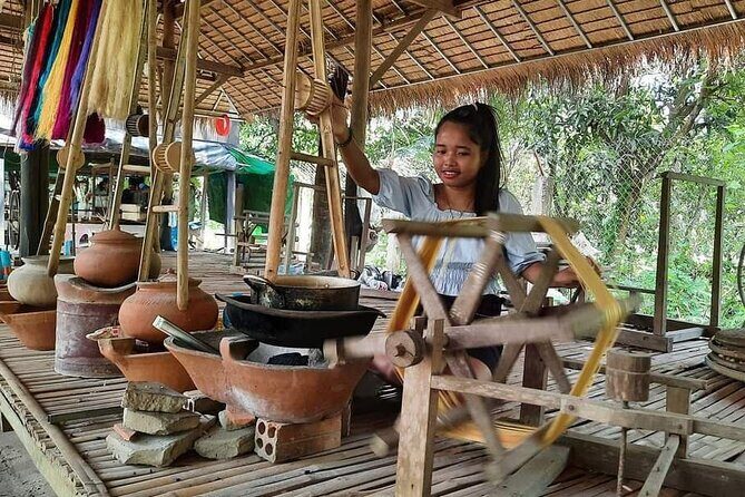 A Half Day Tour in Phnom Penh City - How this half-day tour works in real life (pickup, pace, and transport)