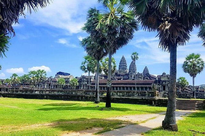 Angkor 2-Day Sunset & Sunrise Small-Group Tour - Terrace of the Elephants and Ta Prohm: the moody classic
