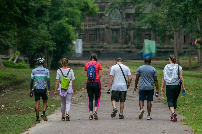 Angkor Sunrise Bike Tour / E-Bike or Tuk Tuk - Srah Srang lunch: refueling by an ancient reservoir