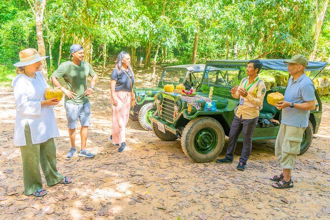 Angkor Sunrise Jeep Tour - Inclusive Breakfast & Lunch - Srah Srang and the village drive: a calmer finish with local texture