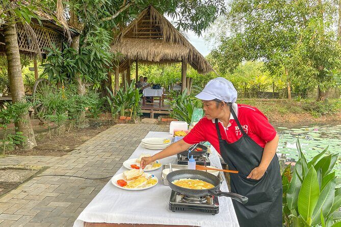 Angkor Sunrise Vespa Tour / Tuk Tuk or Car - Who this tour fits best (and who should rethink it)