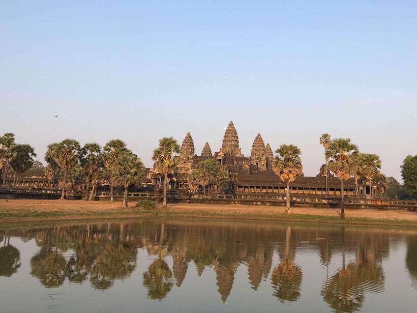 Angkor Temples Highlights Tour: 2 Days with Sunrise - Two days that actually connect the dots at Angkor