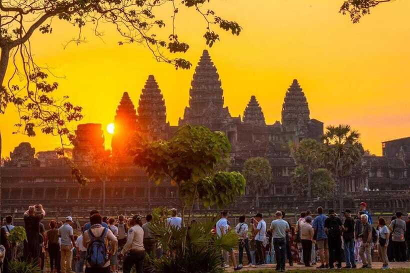 Angkor Wat 1 Day with Sunrise Combined tour with (Tuk Tuk) - Ta Prohm and Banteay Kdei: the last stretch that feels like bonus time
