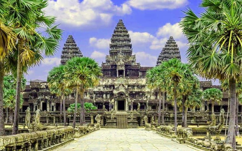 Angkor Wat: Full-Day Guided Sunset Tour - Pickup in Siem Reap: the easy start you’ll appreciate later