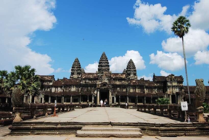 Angkor Wat Full-Day Private Tour with Sunrise - Sunrise at Angkor Wat: the start time that changes everything