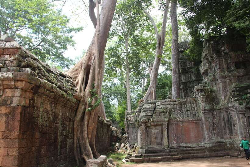 Angkor Wat Full-Day Private Tour with Sunset - Pre Rup Sunset: Khmer Temple Views at Golden Hour