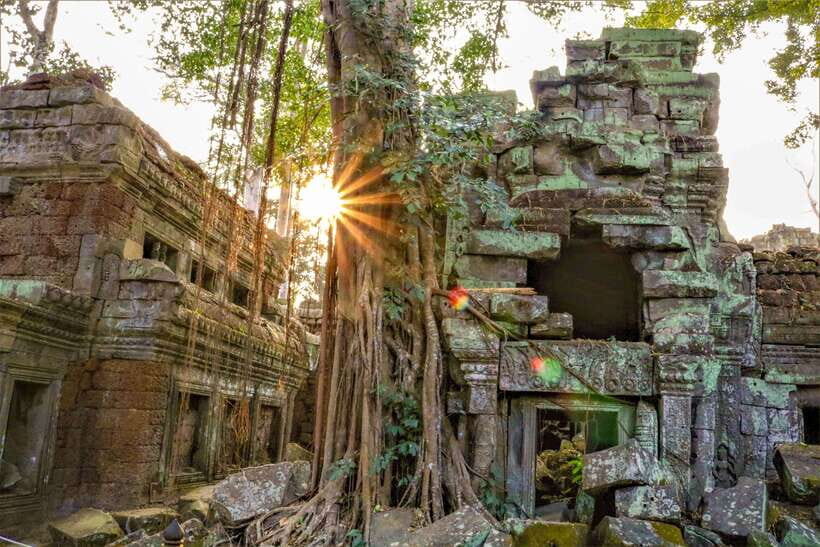 Angkor Wat: Full-Day Temples Small Group Tour - Angkor Thom’s Southern Gate: Gods, Demons, and a Good Starting Frame