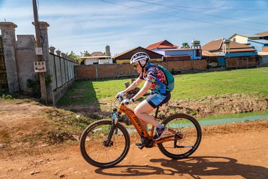 Angkor Wat: Guided Sunrise Bike Tour w/ Breakfast and Lunch - Key Things to Know Before You Go