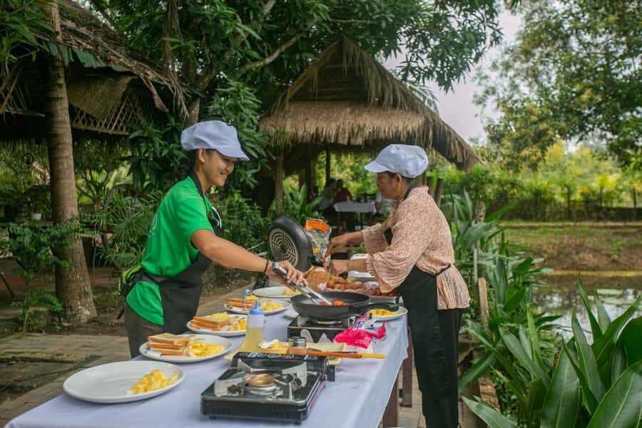 Angkor Wat: Guided Sunrise Bike Tour w/ Breakfast and Lunch - Weather, Timing, and How to Think About the Long Day