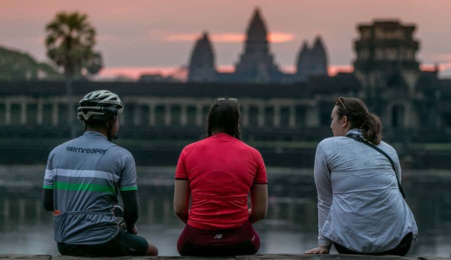Angkor Wat: Guided Sunrise Bike Tour w/ Breakfast and Lunch - Stop-by-Stop: How the Morning Builds From Angkor Wat to Breakfast