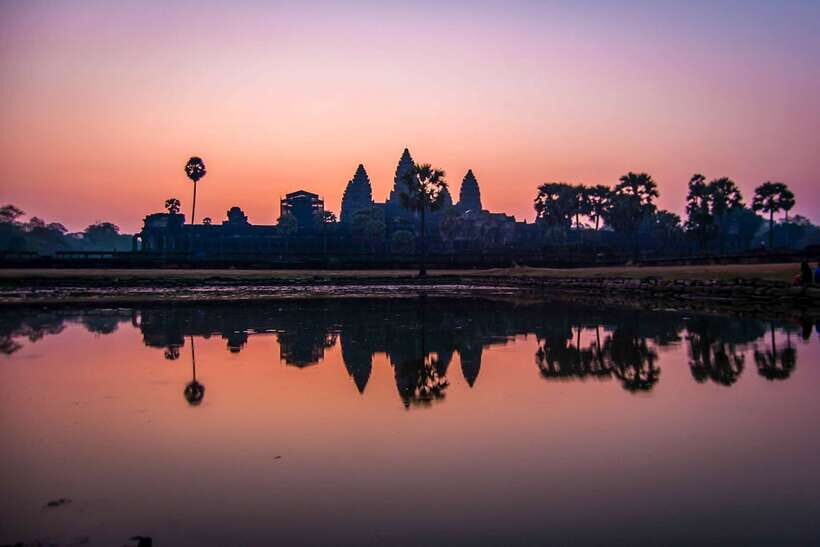 Angkor Wat: Highlights and Sunrise Guided Tour - 4:15 AM pickup and the quiet walk into Angkor Wat