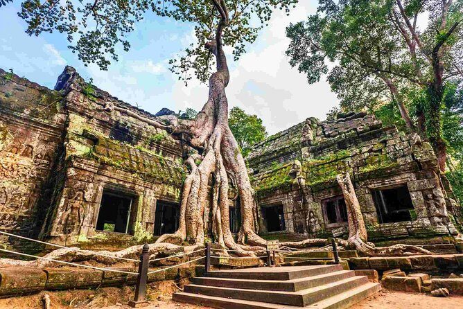 Angkor Wat Private Day Tour from Siem Reap - Getting around: tuk-tuk comfort and less crowd stress