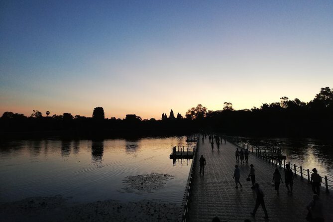 Angkor Wat Private Driver Tours to Angkor Wat Sunrise, Angkor Thom & Ta Prohm - Why 5:00am Sunrise Changes Everything at Angkor Wat