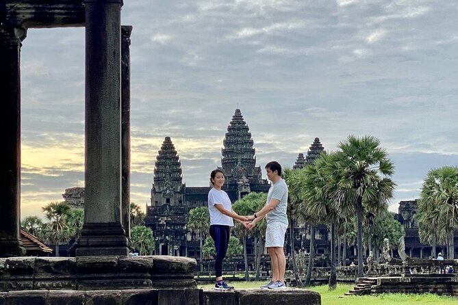 Angkor Wat Sunrise & 3 Main Temples with Breakfast – Small Group - What to wear and bring for an Angkor sunrise morning