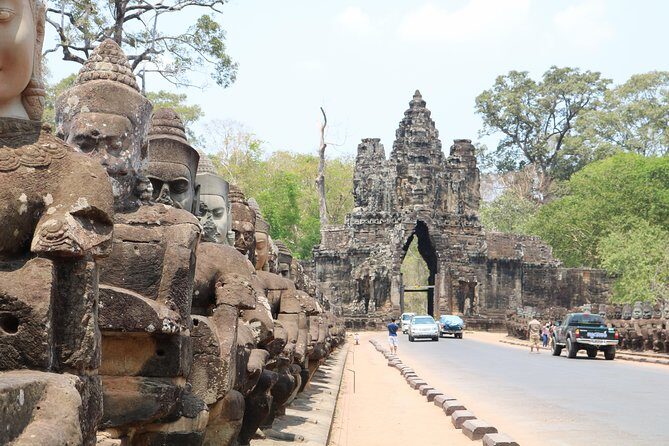Angkor Wat Sunrise and Tonle Sap Lake 1.5 Days - The small details that make a big difference