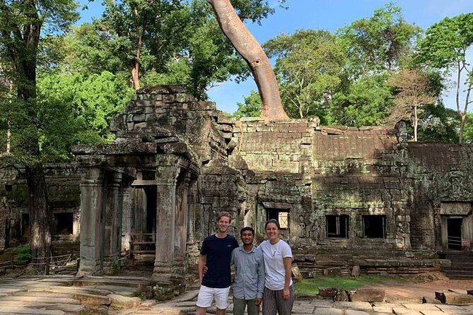 Angkor Wat: Sunrise or Sunset Tours with Tuk Tuk - Logistics that can trip you up: tickets, food, and pickup clarity