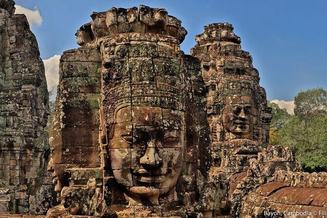 Angkor Wat Sunrise Private Experience with Guide from Siem Reap - Private vehicle and English guide: what you gain in real time