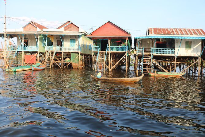 Angkor Wat Sunrise Tour: 2.5 Days with Tonle Sap Lake - Pre-Dawn Angkor Wat Sunrise: Calm at the Edge of the Pool