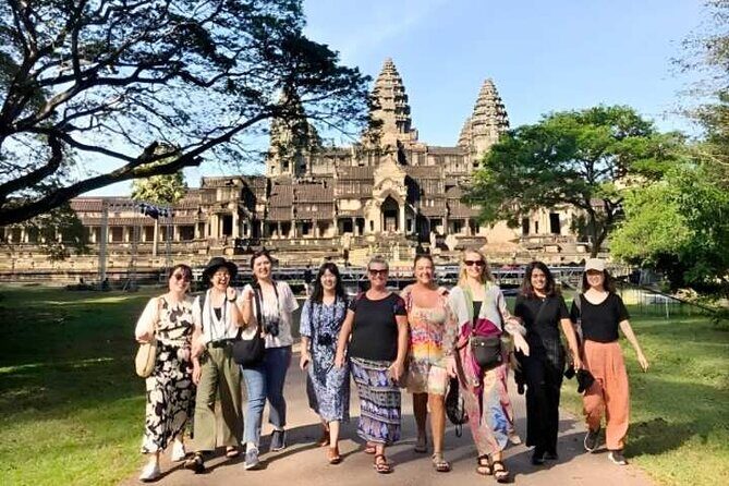 Angkor Wat Sunset Small Group Tour with Lunch Included - Pickup, AC Comfort, and Mobile Tickets (the stuff that saves time)