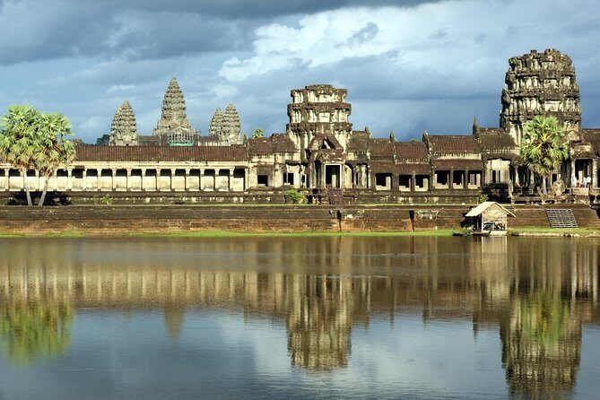 Angkor Wat Temples Tour with Entrance Ticket and Lunch - Morning pickup and Angkor Pass: the small thing that saves time