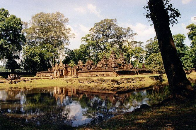 Banteay Srei and Big Tour from Siem Reap Small-Group - Neak Pean ponds and Hindu mythology, without the textbook vibe