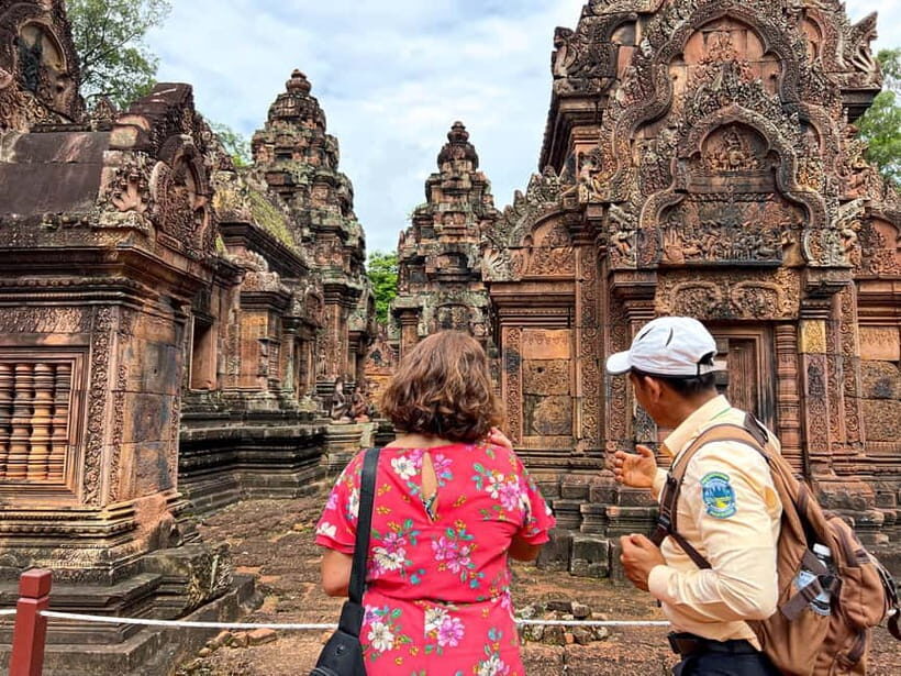 Banteay Srei, Beng Mealea and Kulen Mountain with Picnic - Banteay Srei: pink carvings that reward slow walking