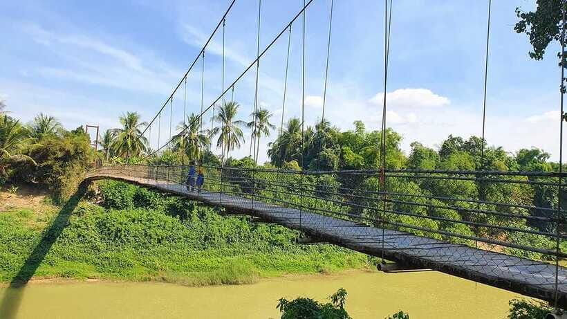 Battambang: Tuk-Tuk, Bamboo Train, Killing/Bat Caves, Sunset - Sunset on the Summit and Temples, Viewpoints, and Monkeys
