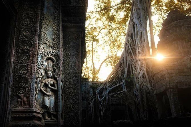 Best Temples Day Tour in Siem Reap with Sunset - Hotel pickup, air-conditioned comfort, and how the small-group format helps