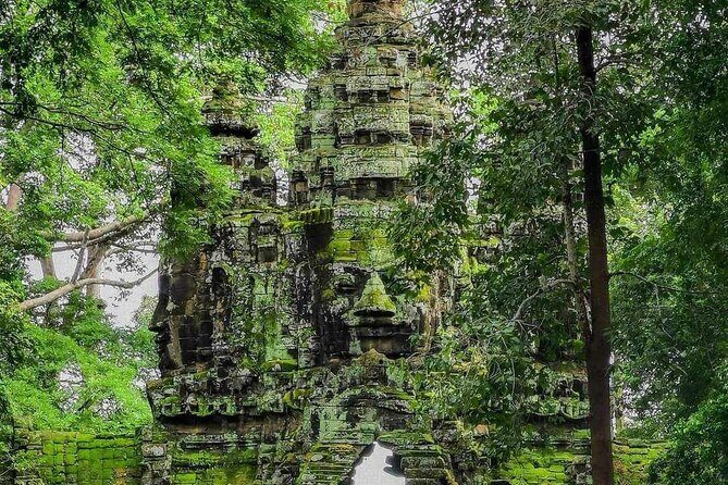 Biking Tour in Angkor Wat, Angkor Thom Ancient Capital, Ta Promh - Angkor Thom’s Victory Gate to Bayon: The Faces and the Royal Terraces