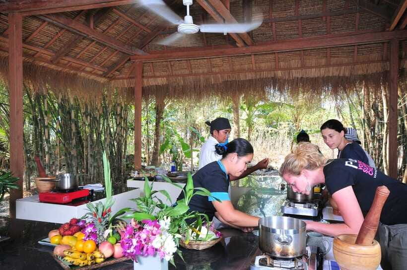 Cambodian Cooking Class from Siem Reap - Market Ingredients and What You Learn Before You Chop