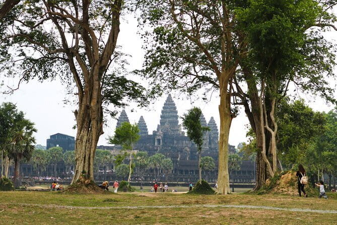 (Free eSim) Classic Angkor Wat Sunrise Full Day Tour - Price and value: $14.40 tour fee plus the $37 Angkor Wat ticket