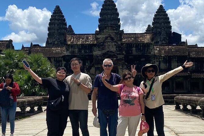 ( Free eSim) Classic Angkor Wat sunset Private Tour - Ta Prohm: when the stones share space with the trees