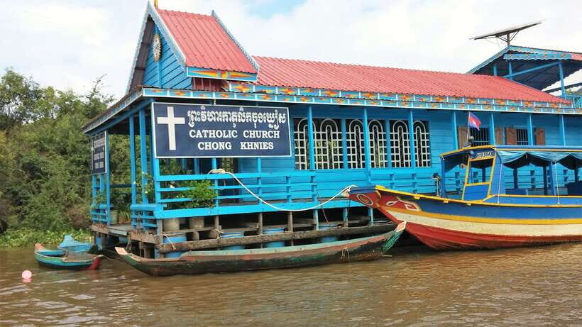 From Siem Reap: Tonle Sap Floating Village Tour - Floating Villages on Tonle Sap: Houses, Markets, Schools, and Churches
