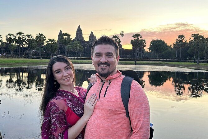 Full-Day Temples of Angkor Small Group Tour - Angkor Wat: the main show, plus the stair workout