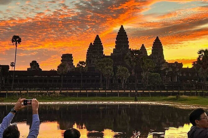 Half-Day Preah Khan and Neak Pean Temples from Siem Reap - Quick read on the itinerary flow