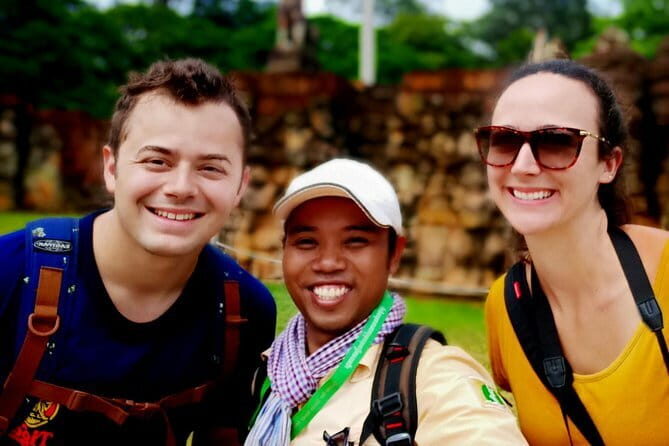 Half-Day Preah Khan and Neak Pean Temples from Siem Reap - Transport by Tuk-Tuk or Air-Conditioned Minivan