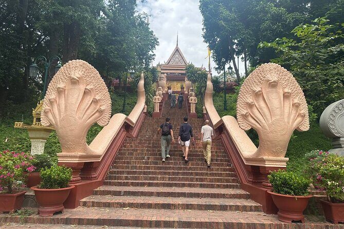 Half Day Tour to Royal Palace, Wat Phnom & Independent Monument - Price and Value: Is $130 for Up to 6 Worth It?