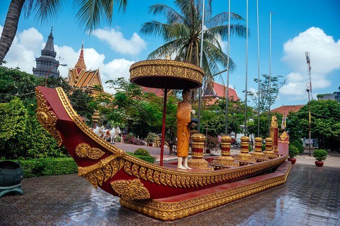 Highlights & Hidden Gems With Locals: Best of Siem Reap Private Tour - Royal Residence and the City’s Living Power