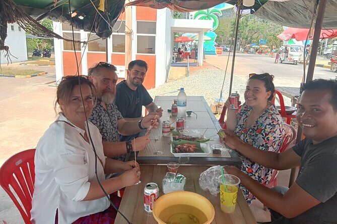 Kampot/Cambodia pepper farm . Cave. lake. Kep Crab market & more. - A private tuk-tuk route you’ll actually enjoy from Sihanoukville