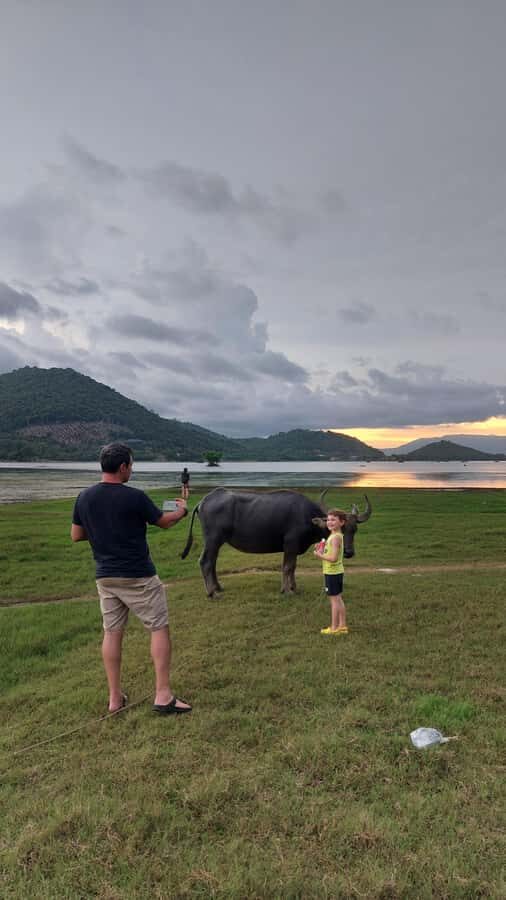 Kampot: Countryside, Pepper Farm and Kayak Tour with Lunch - Kayak and Paddle Board on the Kampot River Loop
