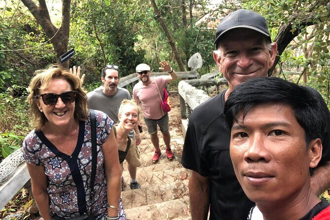 Kampot Countryside Tour - Pepper Farm, Salt Lake, Caves, and more - Stop 4: Pepper Farm and Tastings at La Plantation or Bo Pepper Farm (The Highlight)