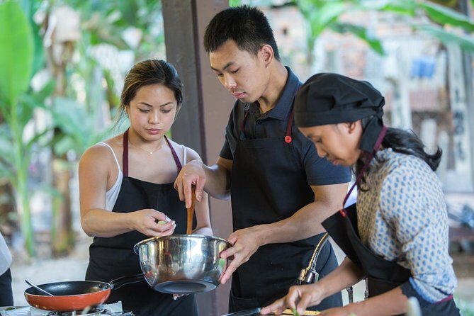 Khmer Cooking Class at a Local's Home in Krong Siem Reap - Lunch or dinner together: the meal is part of the lesson