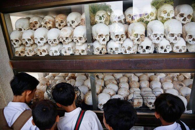 Killing field and Toul Sleng genocide museum Tour - The pickup ride: staying comfortable before the hard part