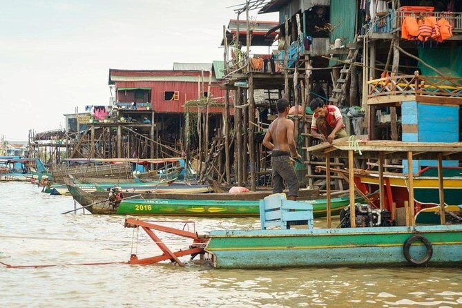 Kompong Khleang Floating Village Half-Day Private Tour - The private boat cruise: Kompong Khleang’s stilt life up close