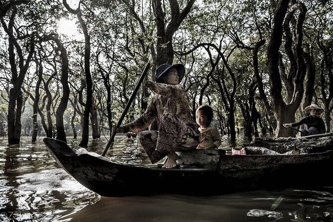 Kompong Phluk Village Tonle Sap Lake Half-Day Tour From Siem Reap - From Siem Reap to Tonle Sap: the “flat-bottom” advantage