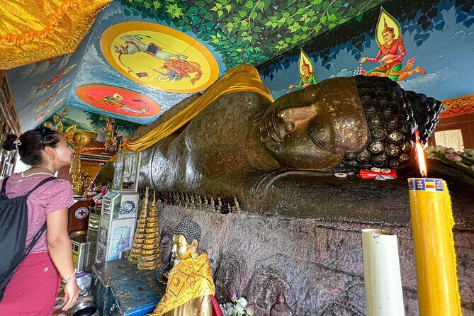Kulen Mountain Waterfall Tour with Picnic Lunch from Siem Reap - 1000 Lingas in the riverbed: what you’re looking at